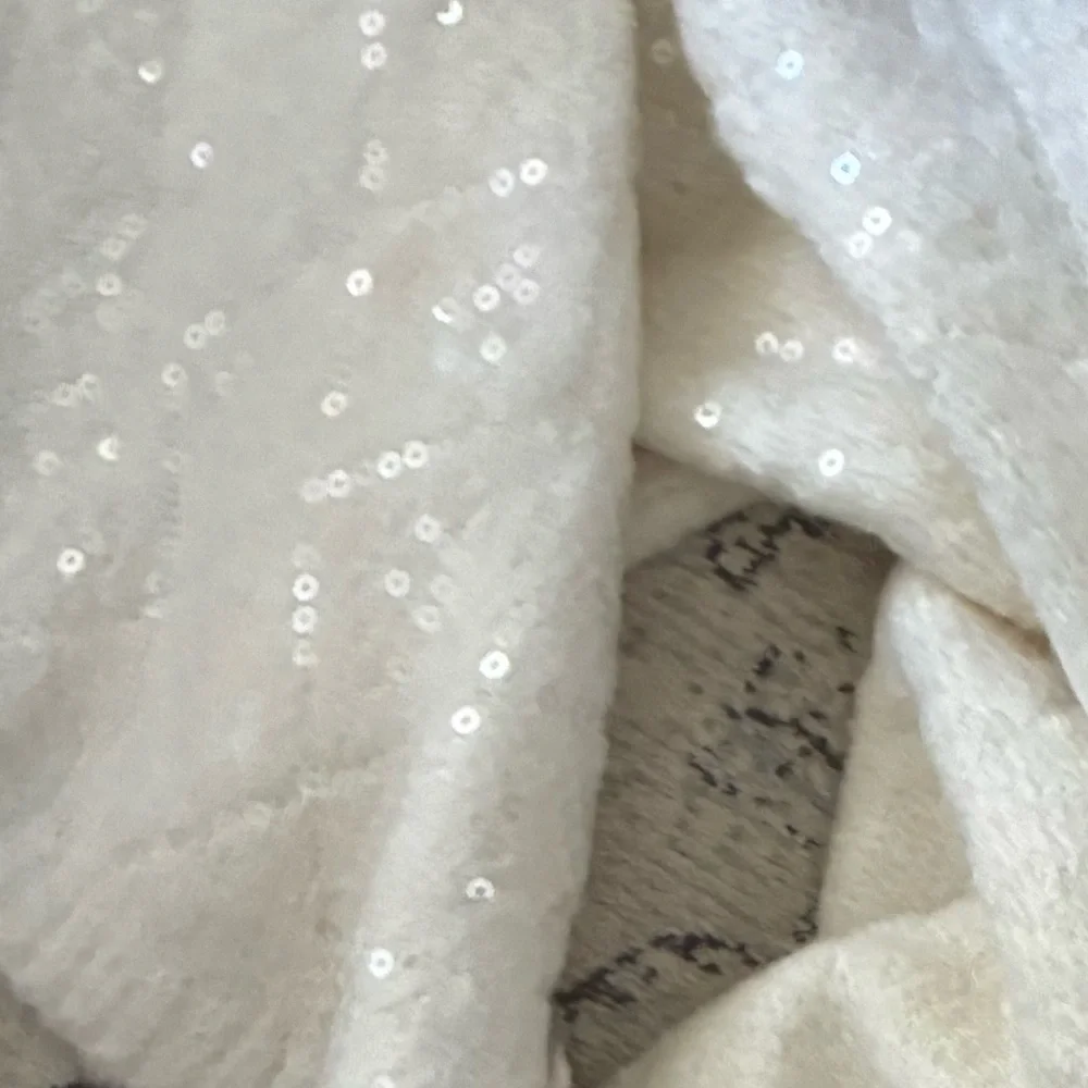 Zara NWT sequin knit scarf 1023/241 ecru
